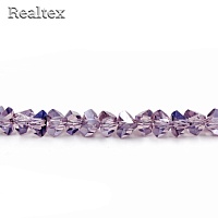 Бусины Реалтекс стеклянные со скошенными гранями 6мм "Пирамида" на нитях цв.26А св.сиреневый АВ