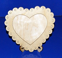 Заготовка для декорирования деревянная Фоторамка "Сердечко" на подставке 16,5см