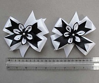 Украшение ручной работы №009 цв.белый/черный